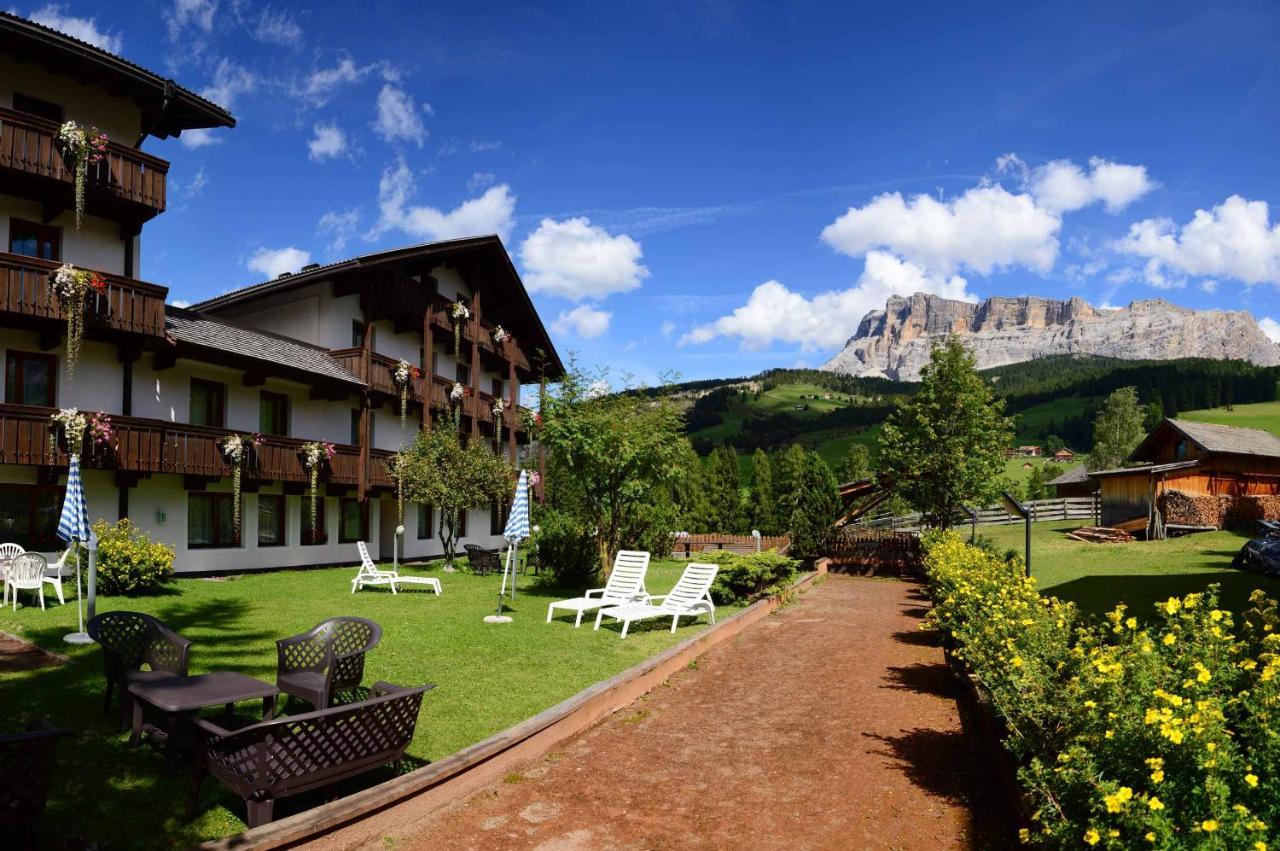 Appartamenti Astoria La Villa Ла Вилла Экстерьер фото
